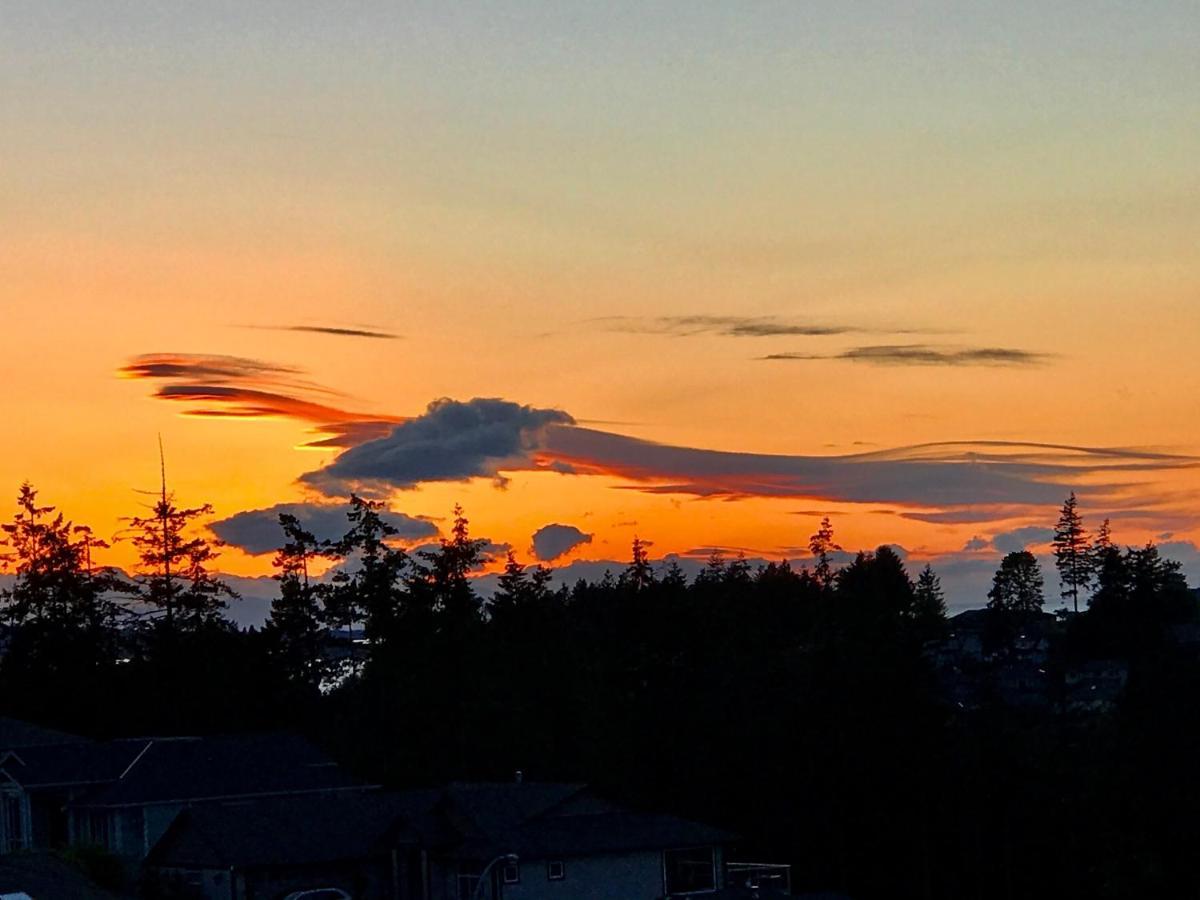 Ocean Melody Vacation Rooms Nanaimo Bagian luar foto